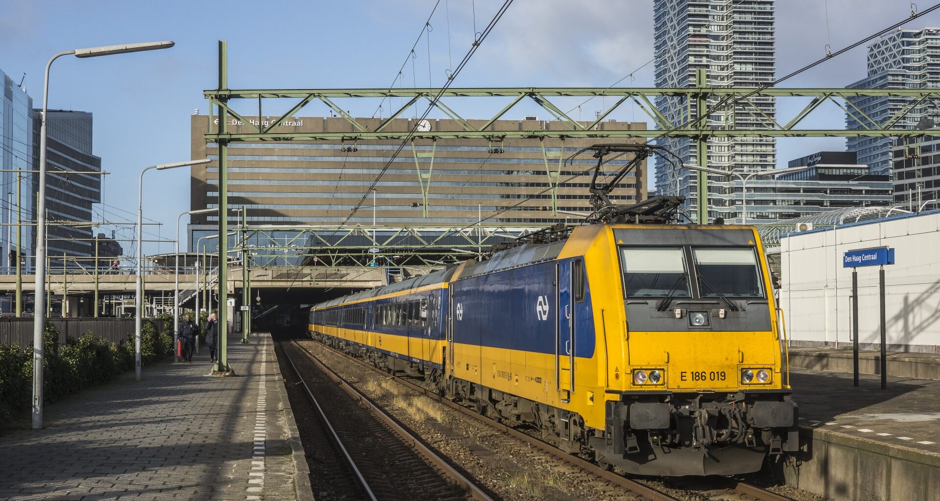 Hinder op spoor in Den Haag en noord-Groningen