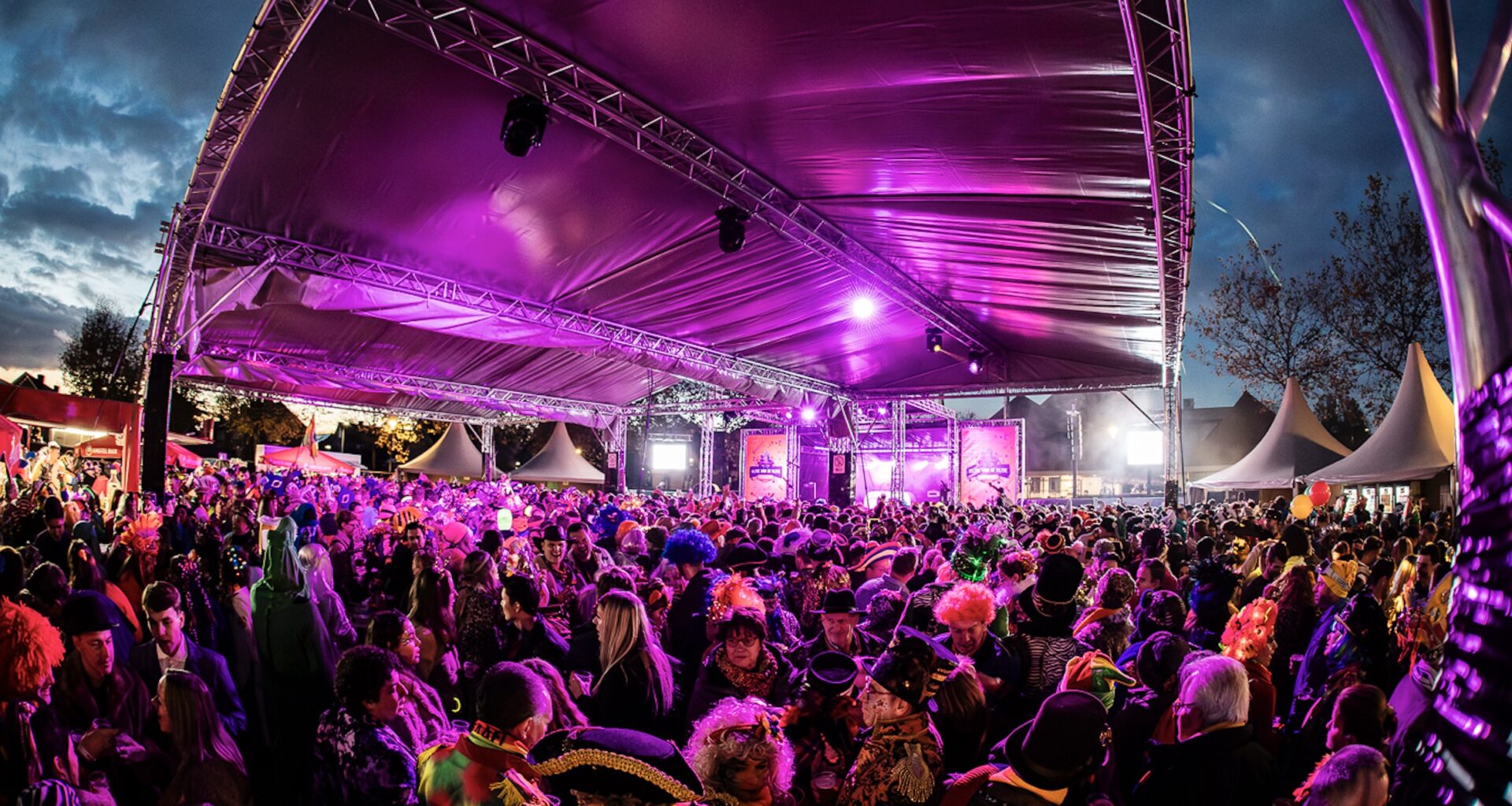 Ni-jwieërter Pleinfestein 2025 in verwarmde feesttent