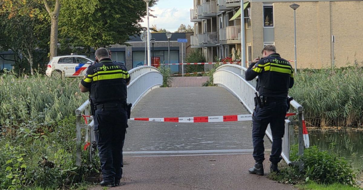 Jongen (13) bedreigd met (nep)vuurwapen, verdachte (14) aangehouden - Rijnmond