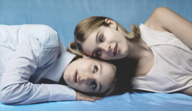 Pommelien Thijs gaat de twijfels te lijf op Gedoe: “Hoe luid wil ik zijn? Waar kan ik bijdragen?” - De Standaard