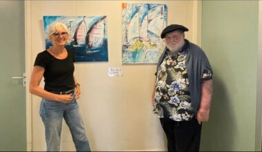 Omroep Flevoland - Nieuws - Kunstenaar Anton schildert ondanks dementie: 'Het houdt me scherp'