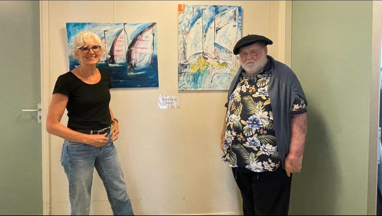 Omroep Flevoland - Nieuws - Kunstenaar Anton schildert ondanks dementie: 'Het houdt me scherp'