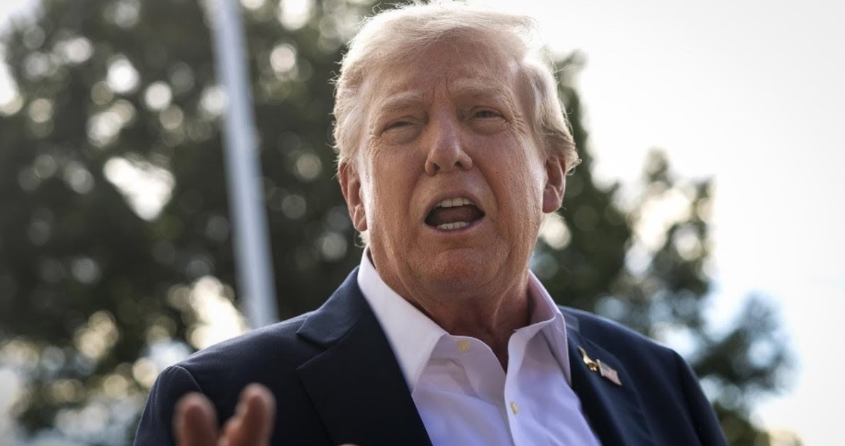 Trump dag 252: Trump zet 4000 'anti-terreurofficieren' in, sluit aan bij bijeenkomst militaire top, deelt MedBed-hoax -en verwijdert die weer, dinsdag 100.000 ontslagen