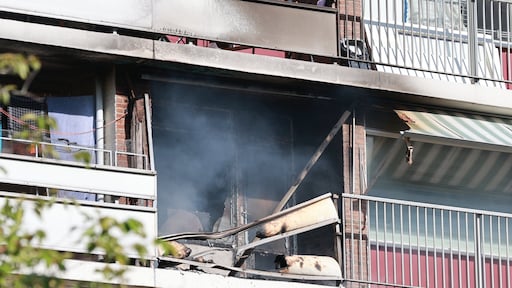 Grote brand in flatgebouw Rijswijk, traumahelikopter opgeroepen