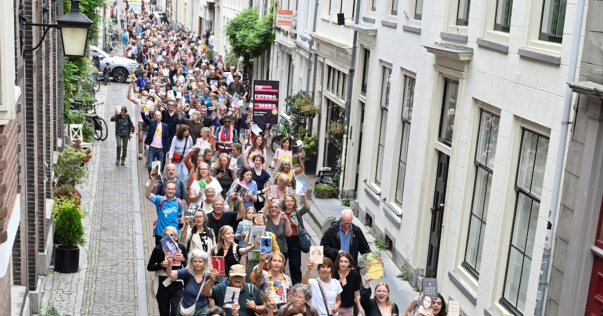 Lezersmars in Utrecht trekt meer dan duizend deelnemers