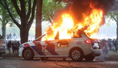 AIVD: bekende extremisten bij rellen in Den Haag