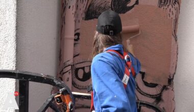 Kunstenaar Nouch moet haar muurschildering door protest na maand alweer weghalen