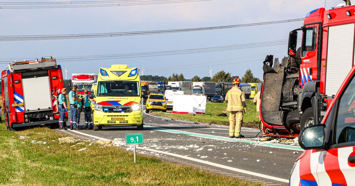 112-nieuws: Motorrijder overleden na ongeluk tussen Ter Apel en Emmen - RTV Noord