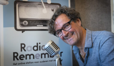 Alkmaarse ondernemer blaast voor dementerenden Radio Remember nieuw leven in