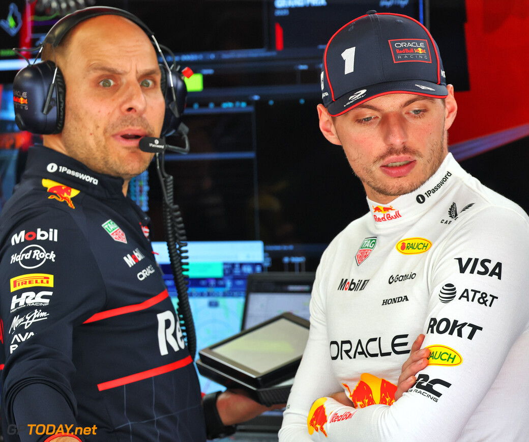 Verstappen weigert trouwe rechterhand uit te schelden: "Zijn familie kijkt ook"