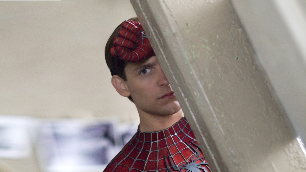 Tobey Maguire gespot op set 'Avengers: Doomsday', maar is dit echt of AI?