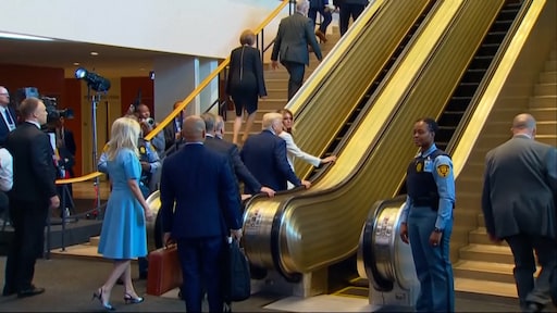 Trump wil onderzoek naar 'sabotage' bij VN om haperende roltrap