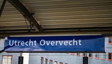 Vrouw raakt gewond bij steekincident Utrecht, burgemeester spreekt over acuut probleem