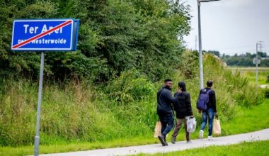 VluchtelingenWerk op minder opvanglocaties na subsidiekorting