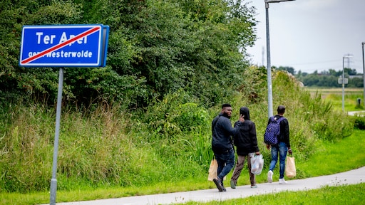 VluchtelingenWerk op minder opvanglocaties na subsidiekorting