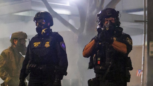 Trump beveelt inzet leger 'met volle kracht' tegen demonstranten Portland