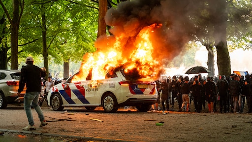 Relschoppers Den Haag huilend voor rechter: 'Ik heb me laten meeslepen'