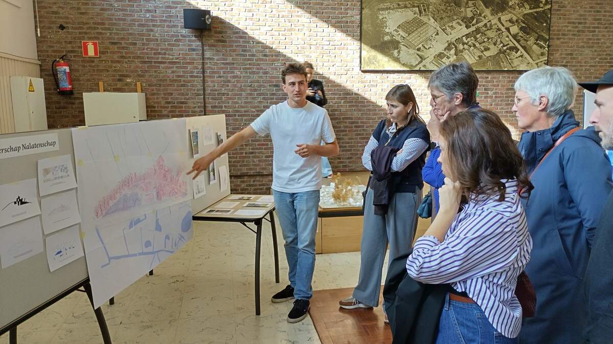 Studenten en pas afgestudeerden architectuur maken toekomstvisies voor Oude Weg: “Ik wist niet dat mijn straat zo belangrijk was”