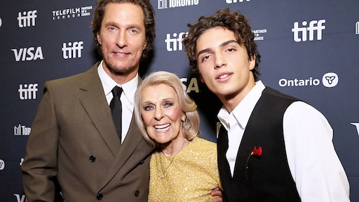 Matthew McConaughey samen met moeder en zoon in film: 'Nooit verwacht'