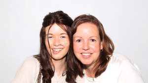 Thumbnail voor Jade Kops (18) regelt haar eigen uitvaart: 'Ik leef hopelijk nog heel lang met komma's'