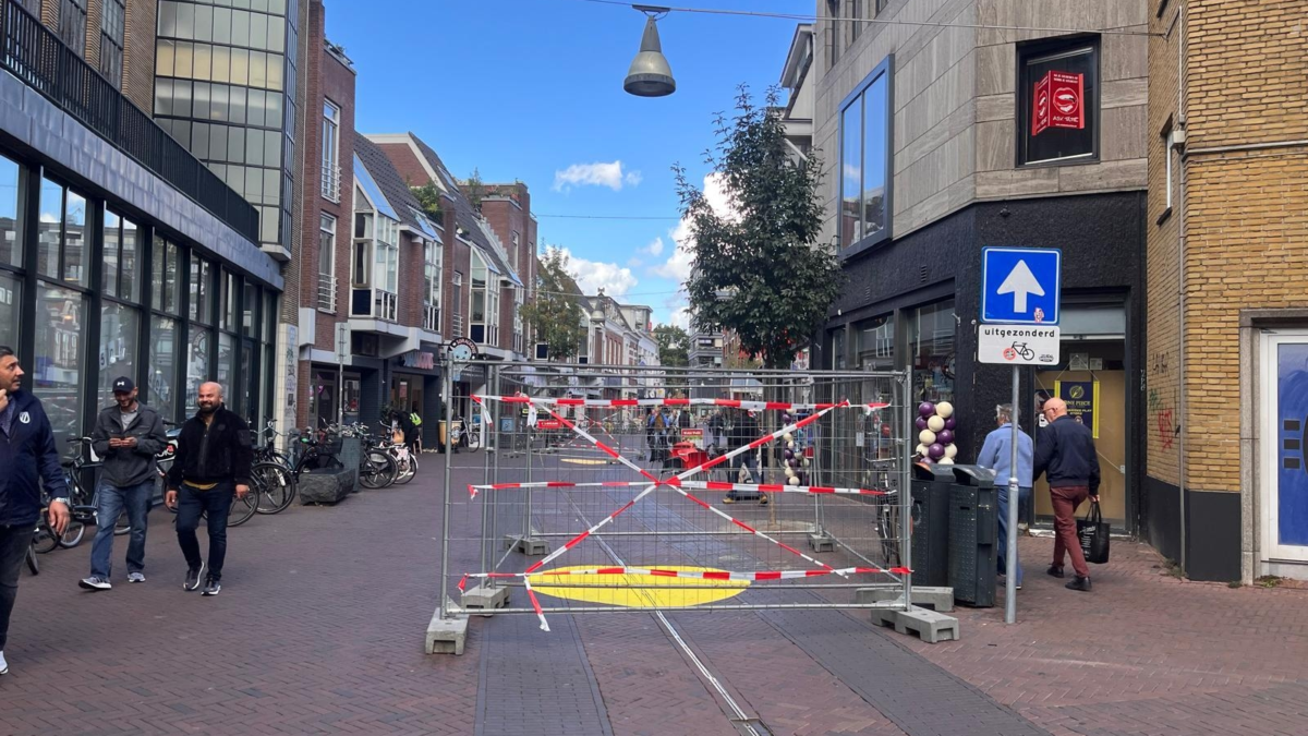 Korte Hengelose straat vloerschilderingen