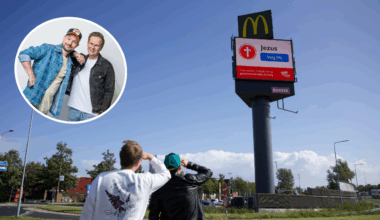 Presentator Laurens mobiliseerde luisteraars van Groot Nieuws Radio voor billboard met ‘Jezus - volg Mij’ op 11 plekken in Nederland