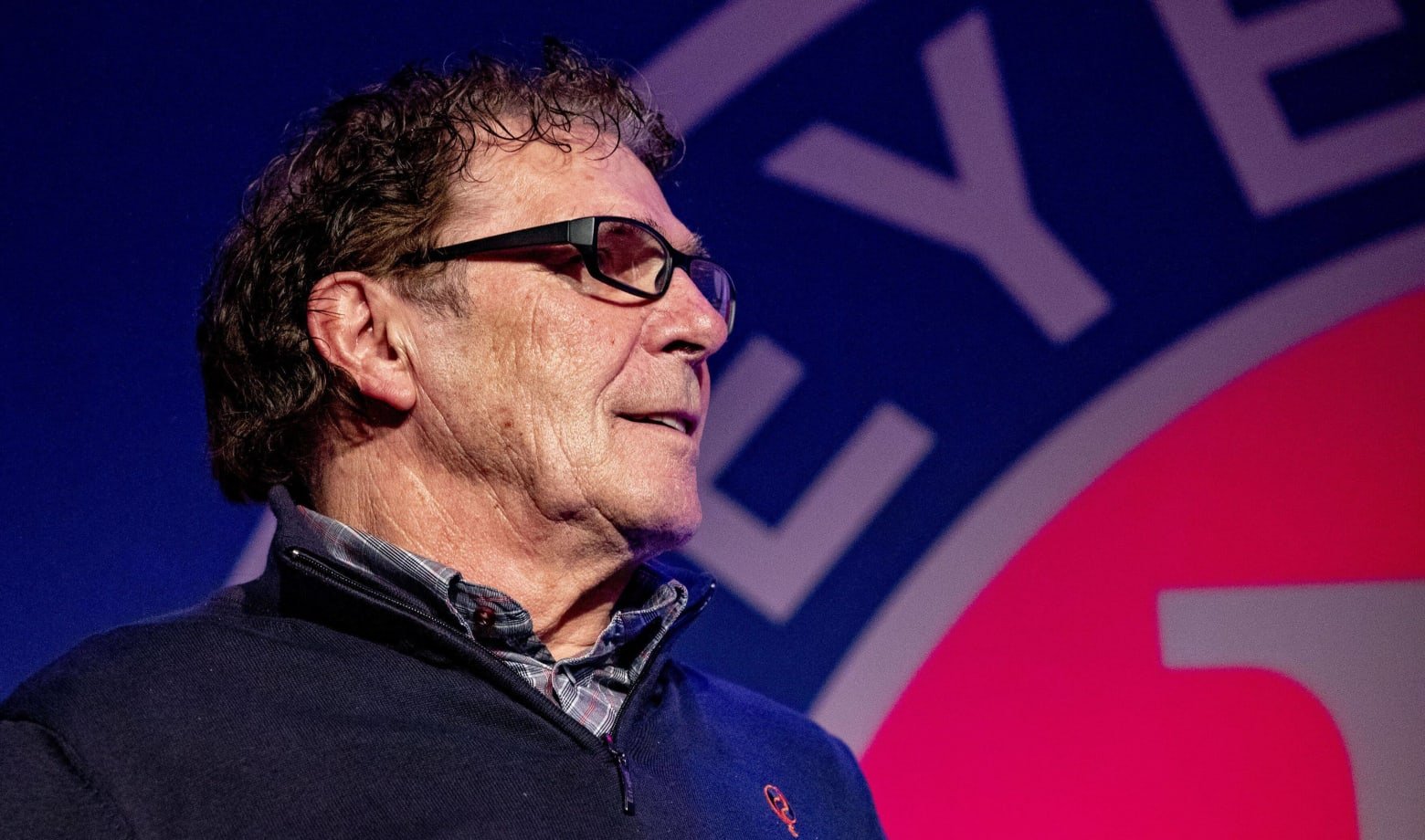 Van Hanegem ziet tweetal ver boven de rest uitsteken bij AZ - Feyenoord