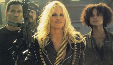 Keert de superheld van babe Pamela Anderson na 30 jaar terug?