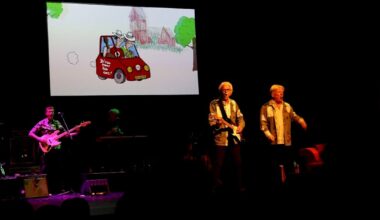 Emotie en herkenning bij aftrap jubileumtour Pé & Rinus in Groningen