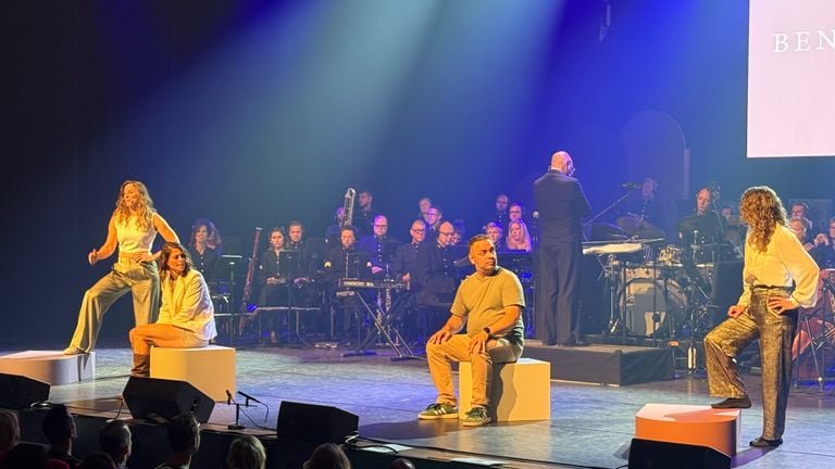 Roy van Brink deelt samen met drie anderen zijn verhaal (foto: Jos Verkuijlen).