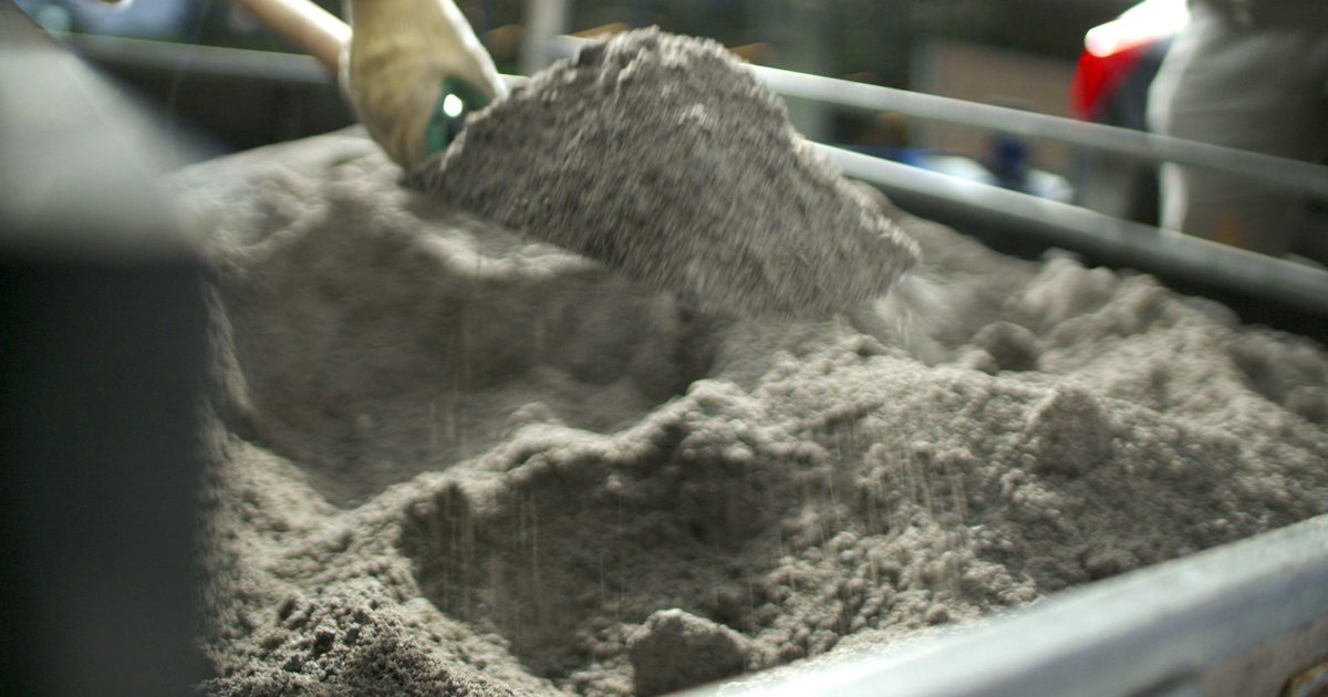 Staalslakproducten kunnen gevaarlijk zijn voor de gezondheid, maar worden ondanks het verbod nog steeds verkocht