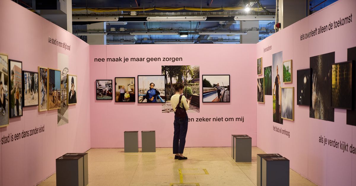 Kritisch terugblikken op het World Press Photo archief van de afgelopen zeventig jaar