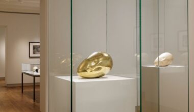 Constantin Brancusi legde de basis voor moderne sculptuur, in zijn spoor ging Isamu Noguchi verder