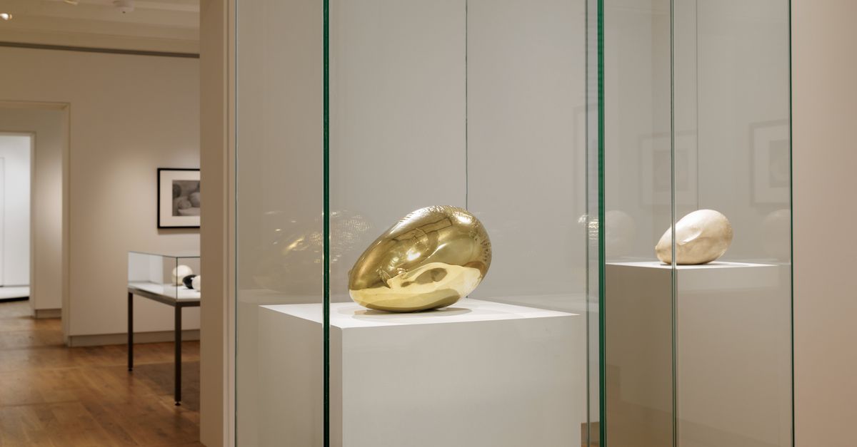 Constantin Brancusi legde de basis voor moderne sculptuur, in zijn spoor ging Isamu Noguchi verder
