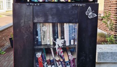 Om de hoek van ‘AZC, weg ermee’ staat ‘De asielzoeker’