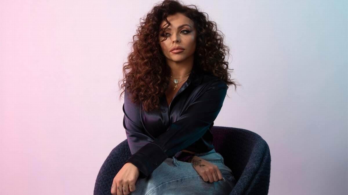 Voormalig Little Mix-lid Jesy Nelson kondigt verloving aan, en de timing is allesbehalve toevallig volgens fans