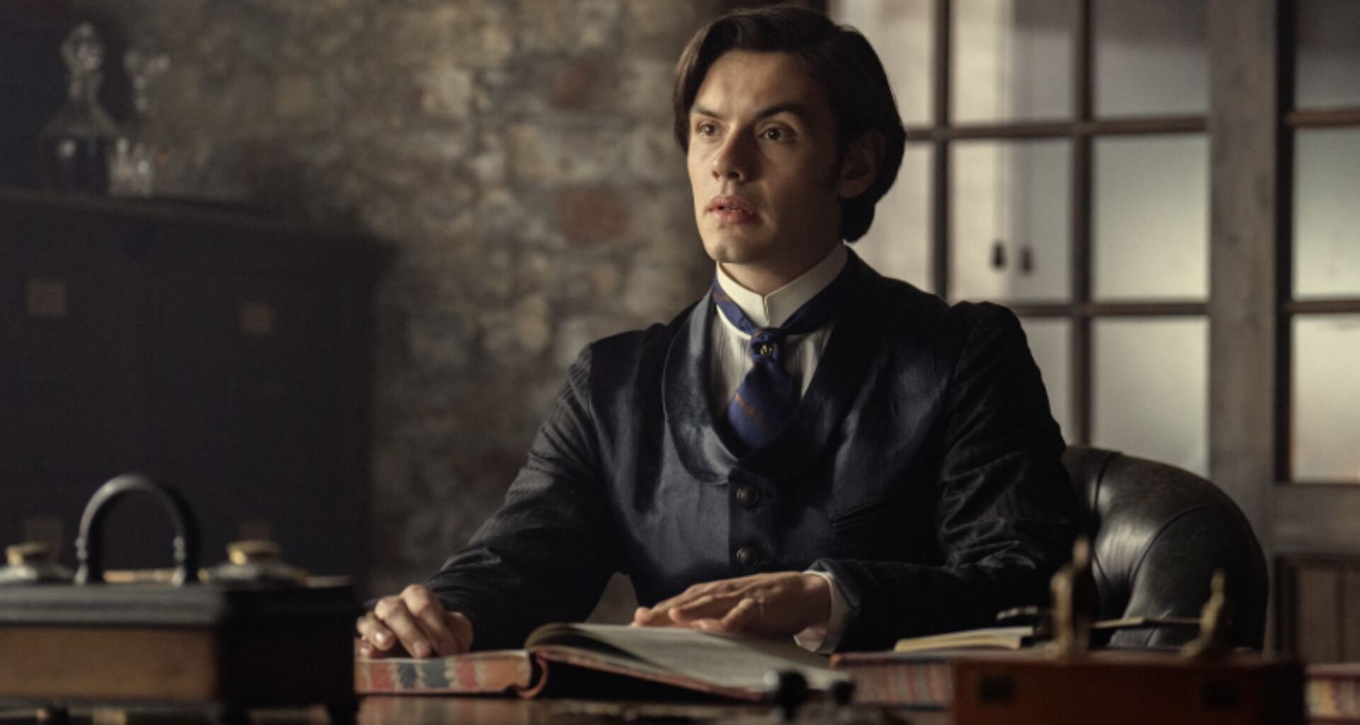 'Peaky Blinders'-fans opgelet: Netflix dropt vandaag splinternieuwe serie van dezelfde maker | Netflix Nieuws