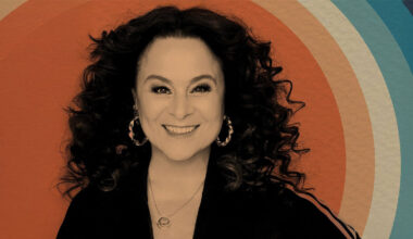 De poster van Trijntje Oosterhuis Celebrating Stevie Wonder.