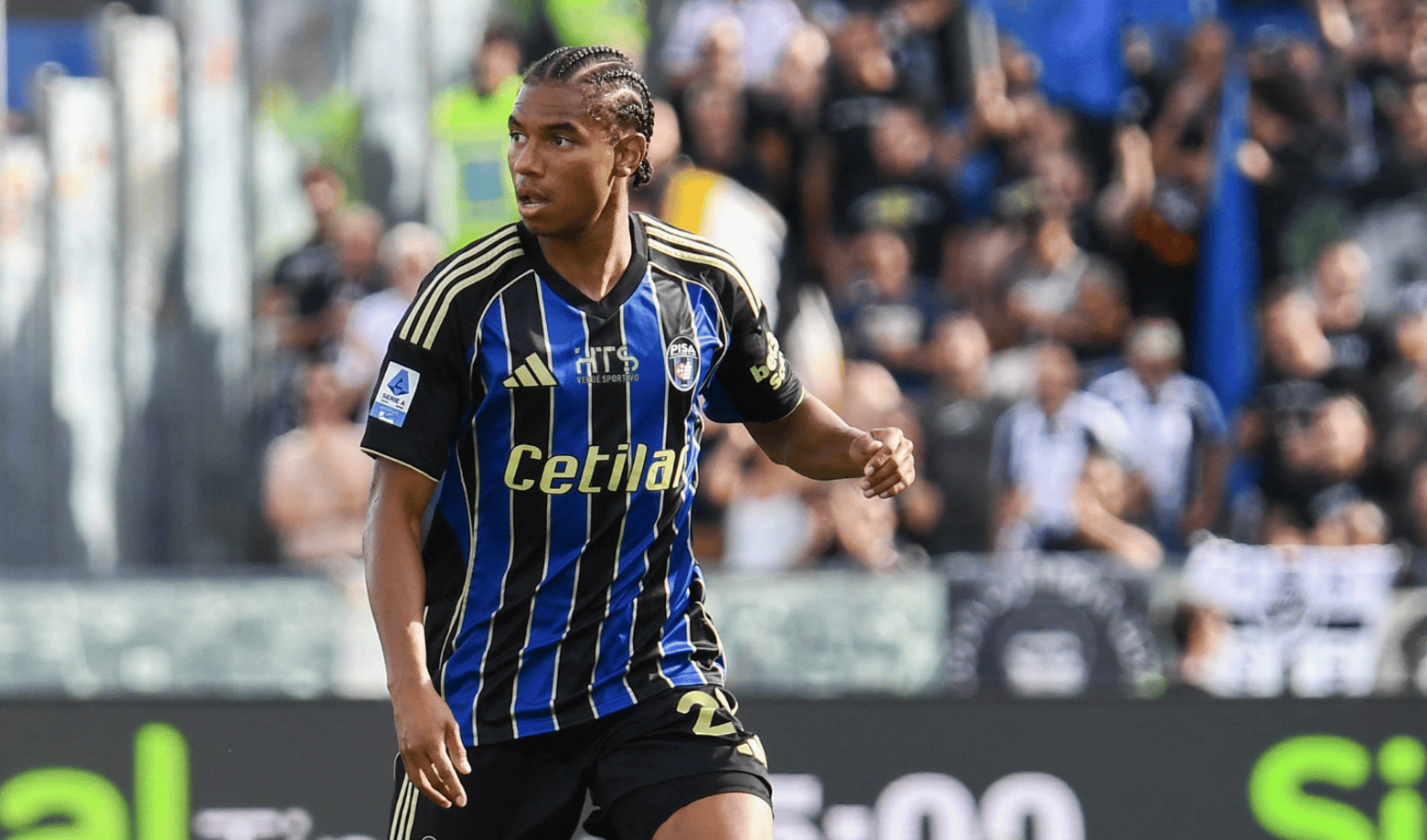 Calvin Stengs van Pisa