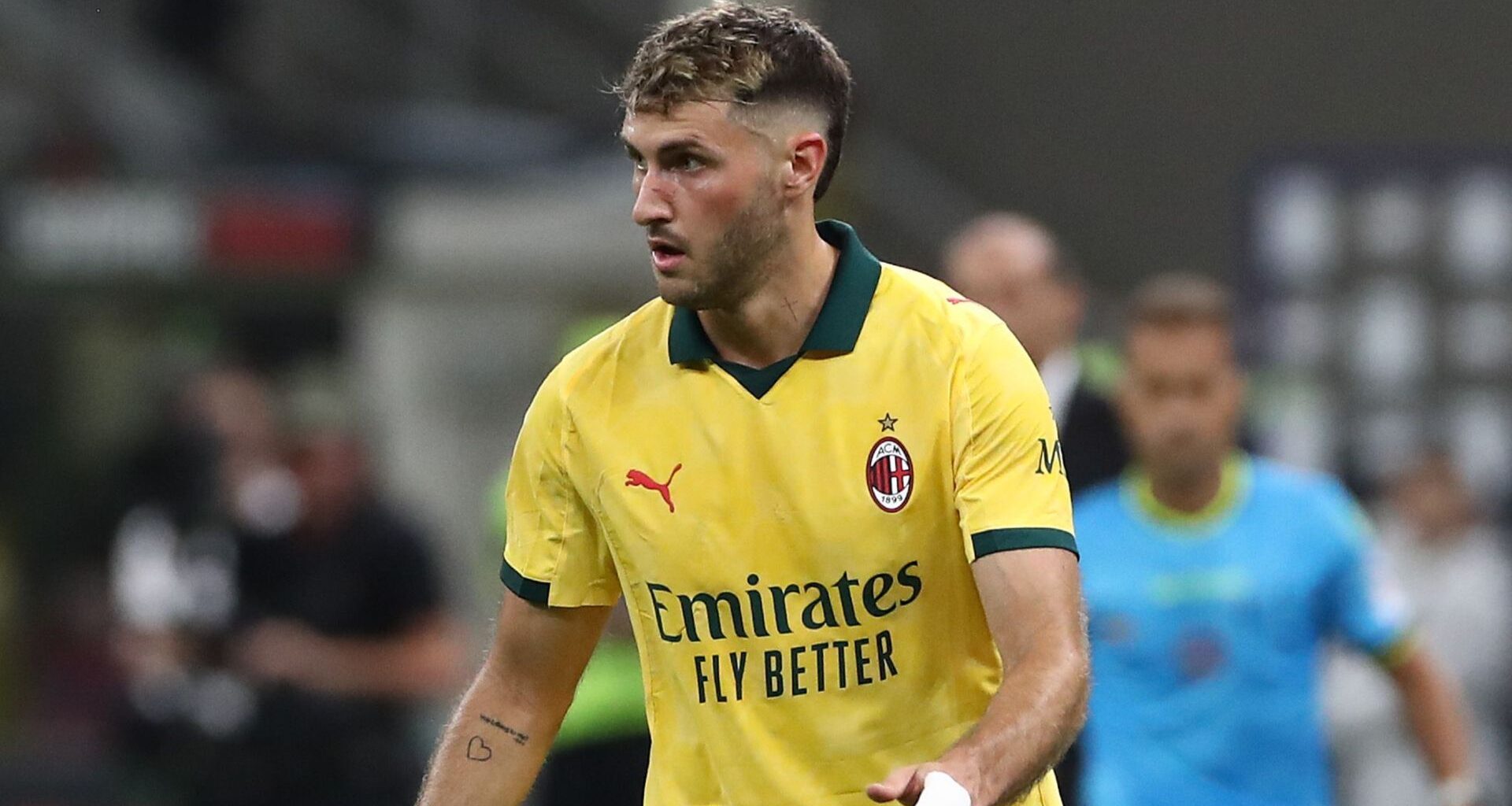 AC Milan-spits Santiago Gimenez wordt keihard aangepakt: 'Het is echt ongelooflijk, niet te verklaren'