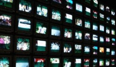 'De Cock Buning in de race voor rol NPO-bestuursvoorzitter'