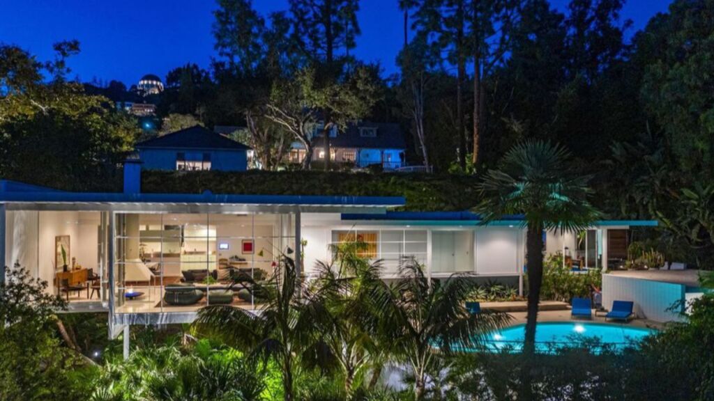 Austin Butler koopt voor ruim $ 5 miljoen de villa van Brad Pitt