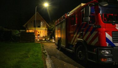 112-nieuws donderdag 30 oktober: Boom valt op huis in Zevenhuizen • Twee verdachten steekincident Wildervank aangehouden - RTV Noord
