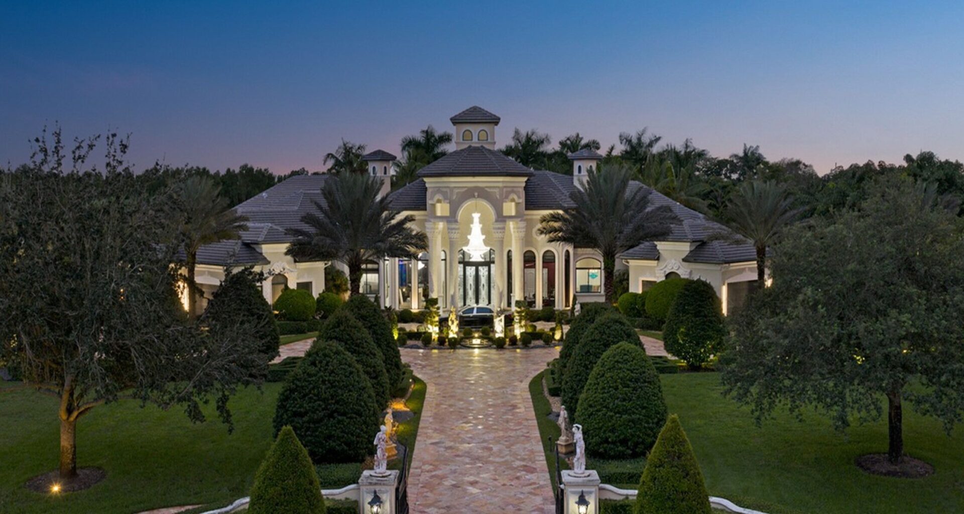 Extravagante Rick Ross wil $ 6,5 miljoen voor mansion in Florida