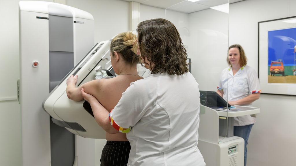 Demissionair kabinet wil snelle invoering van MRI bij dicht borstweefsel