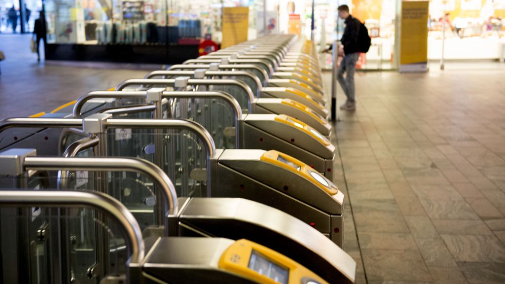 Hogere boetes en gerichtere controles voor zwartrijden in ov
