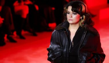 Zangeres Lola Young zegt al haar optredens af, ook in Nederland