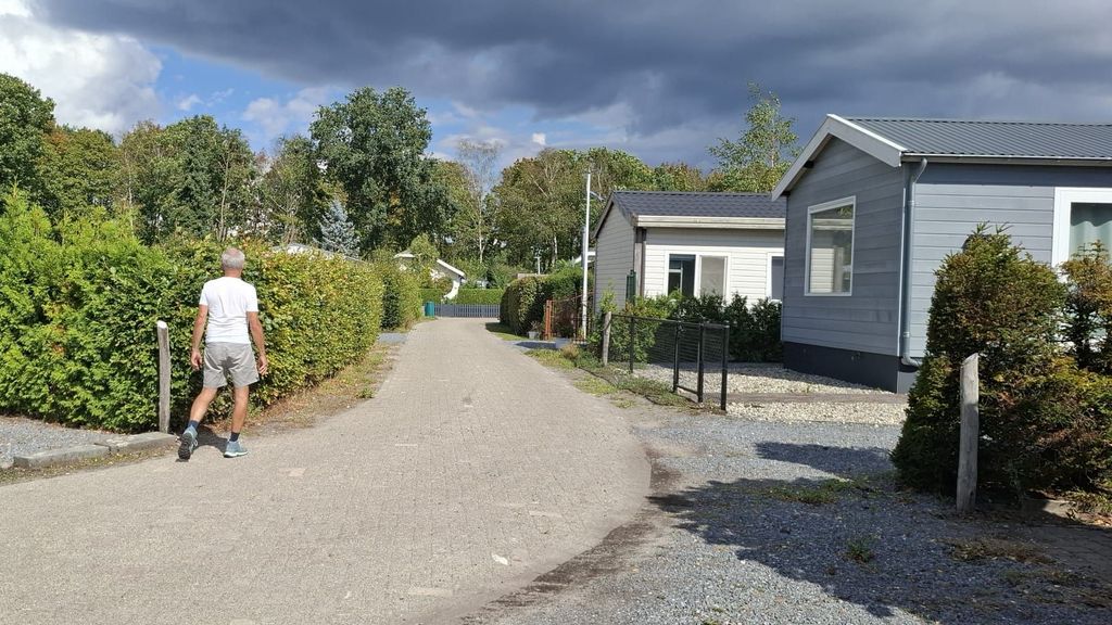 Wonen in vakantiehuisjes 'onuitvoerbaar' door huurtoeslag, waarschuwt Belastingdienst