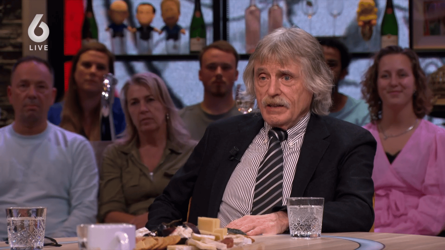 Derksen heeft medelijden met Heitinga en pakt twee anderen van Ajax keihard aan