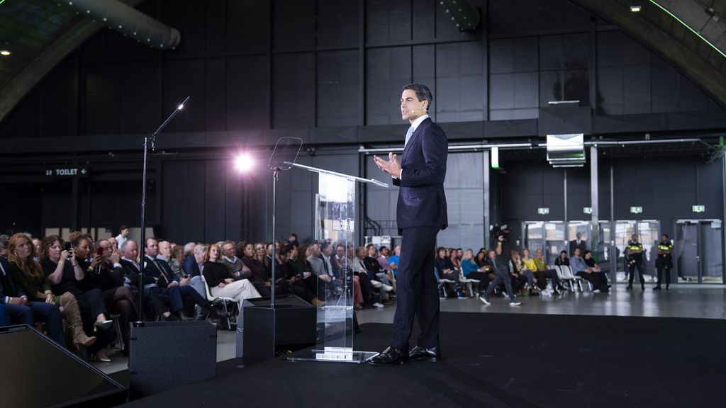 D66 lonkt op partijcongres naar CDA en GL-PvdA